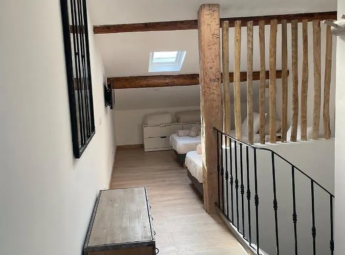 Duplex Place Des Lices